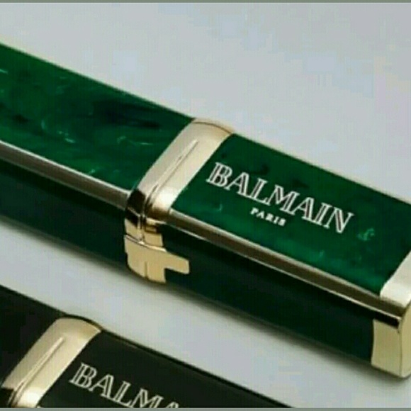 L'Oreal X Balmain Lipstick Glamazone Paris - Picture 4 of 5